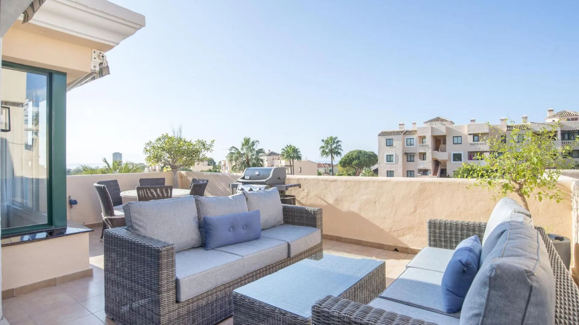 Casa Valdor, Elviria, Marbella, Costa Del Sol 아파트 0*, 마르베야 스페인