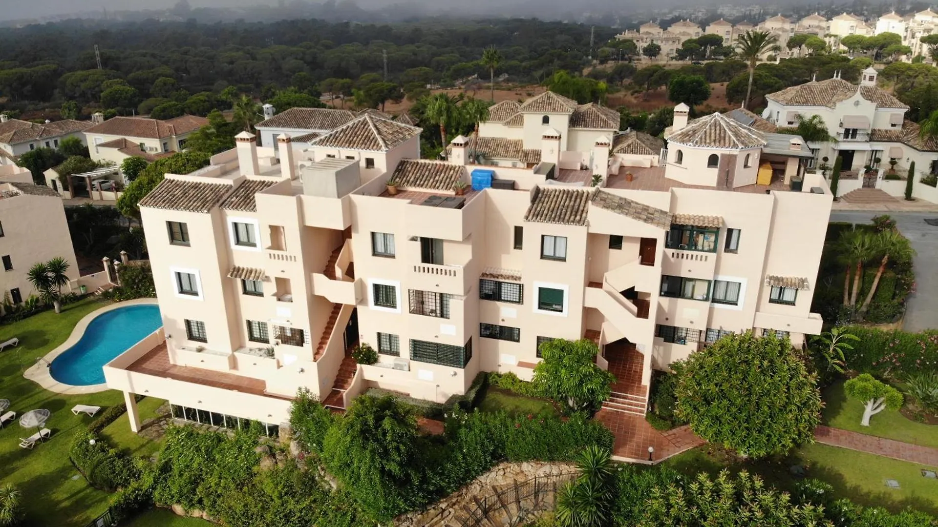 Casa Valdor, Elviria, Marbella, Costa Del Sol Apartment  Marbella