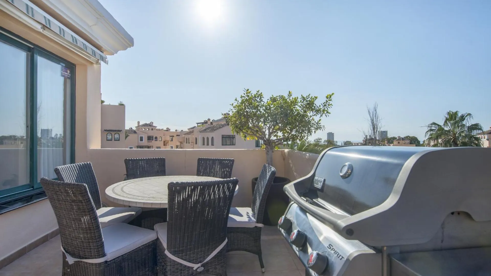 Casa Valdor, Elviria, Marbella, Costa Del Sol Apartment