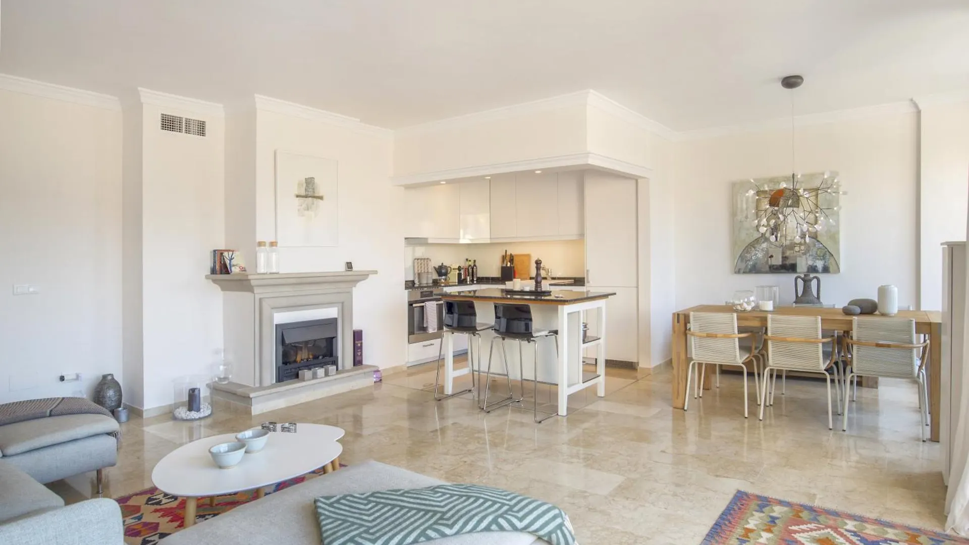 Casa Valdor, Elviria, Marbella, Costa Del Sol Apartment Marbella
