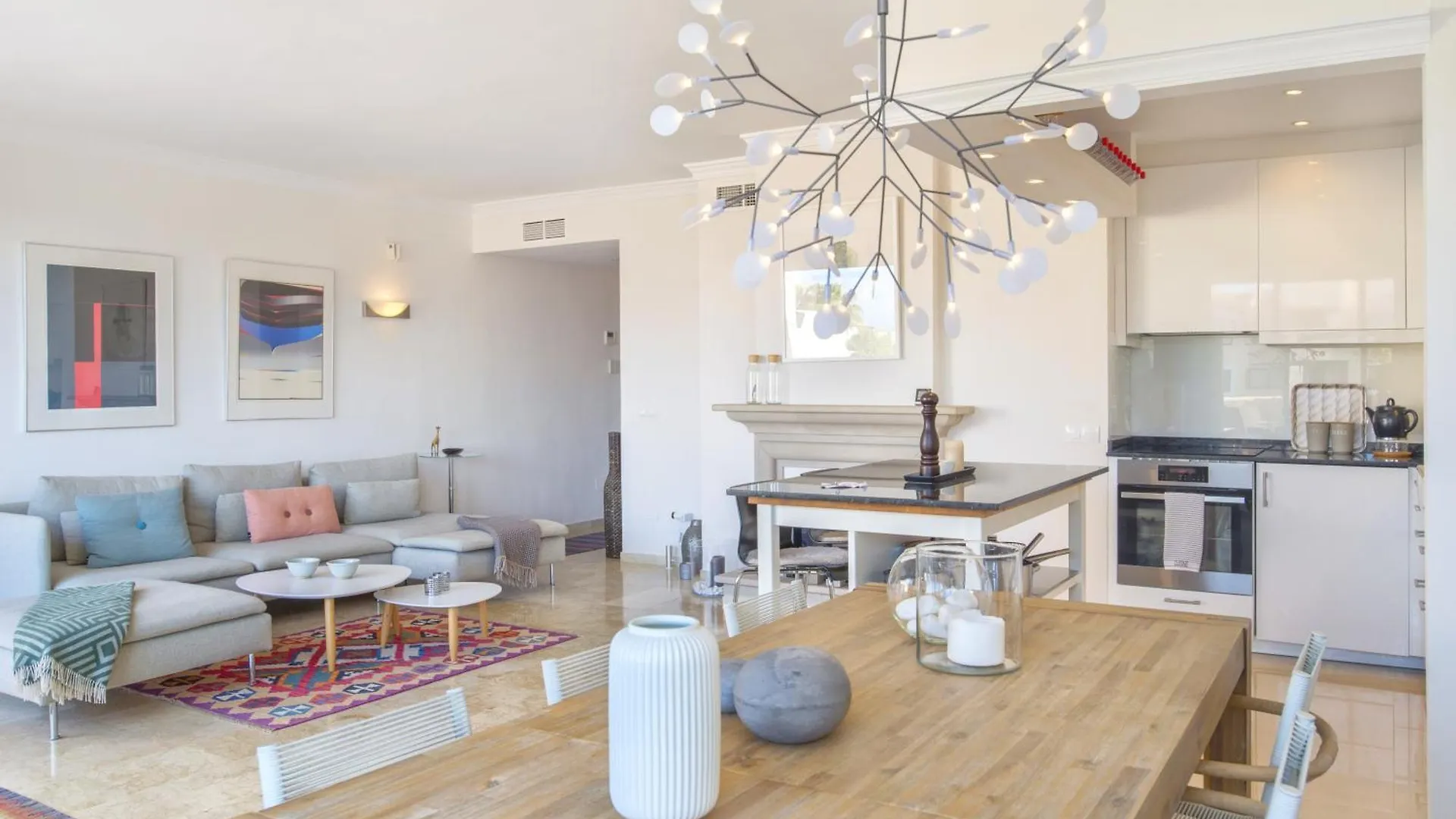 Casa Valdor, Elviria, Marbella, Costa Del Sol Apartment